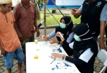 Hari Pertama Operasi Ketupat, Sejumlah Sopir Bus di Kolaka Jalani Tes Urine Hari Pertama Operasi Ketupat, Sejumlah Sopir Bus di Kolaka Jalani Tes Urine