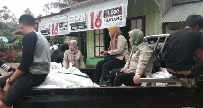 31 Ton Beras Sejahtera Disalurkan di Wilayah Terisolir Koltim