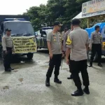 Polres Bombana Bantu Korban Banjir Konut