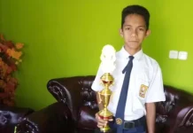 Siswa SMP Mubar Wakili Sultra di Olimpiade Sains Matematika Tingkat Nasional Siswa SMP Mubar Wakili Sultra di Olimpiade Sains Matematika Tingkat Nasional