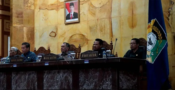 Gubernur Sampaikan Pertanggungjawaban APBD 2018 di DPRD Sultra