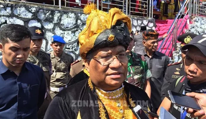 Gubernur Sultra Ali Mazi