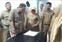 Sidak Hari Pertama Berkantor, Kehadiran ASN di Kolaka 98 Persen Sidak Hari Pertama Berkantor, Kehadiran ASN di Kolaka 98 Persen