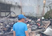 Diduga Korsleting Listrik, Empat Bangunan di Kendari Hangus Terbakar Diduga Korsleting Listrik, Empat Bangunan di Kendari Hangus Terbakar