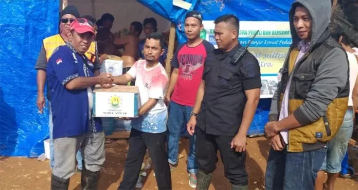 Pondok Pengajian Nurul Anwar Kendari Kirim Satu Truk Bantuan Korban Banjir