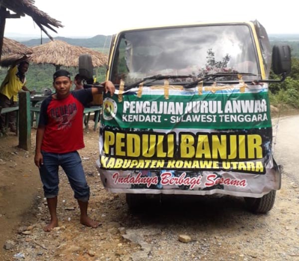 Pondok Pengajian Nurul Anwar Kendari Kirim Satu Truk Bantuan Korban Banjir