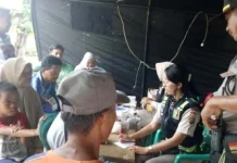 Pengungsi Banjir Konawe Mulai Terserang Penyakit Gatal-gatal Pengungsi Banjir Konawe Mulai Terserang Penyakit Gatal-gatal