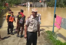Stok Makanan Menipis, Pengungsi di Wanggu Butuh Dapur Umum Stok Makanan Menipis, Pengungsi di Wanggu Butuh Dapur Umum