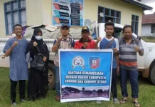 Warga Torobulu Beri Bantuan untuk Korban Banjir Konut dan Konawe Warga Torobulu Beri Bantuan untuk Korban Banjir Konut dan Konawe