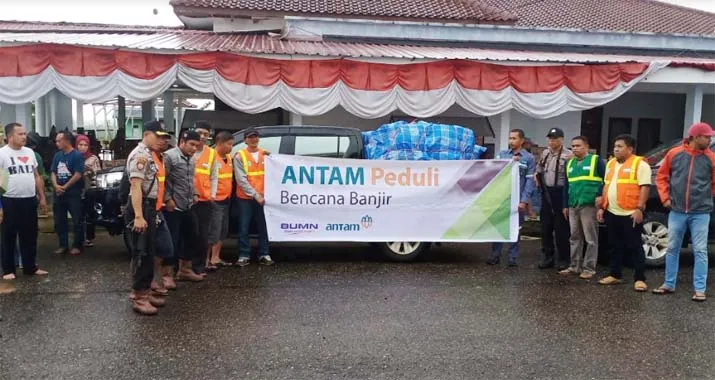 PT Antam Salurkan Bantuan pada Korban Banjir di Konut