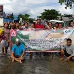 Alfamidi dan Lazisnu salurkan Bantuan Ke Korban Banjir Konawe Alfamidi dan Lazisnu salurkan Bantuan Ke Korban Banjir Konut