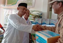 Pemkot Baubau Sumbang 200 Karung Beras untuk Korban Kerusuhan Buton Pemkot Baubau Sumbang 200 Karung Beras untuk Korban Kerusuhan Buton