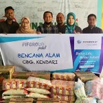 FIF Kendari Salurkan Bantuan Korban Banjir Melalui Zonasultra Peduli FIF Kendari Salurkan Bantuan Korban Banjir Melalui Zonasultra Peduli
