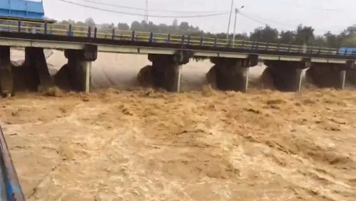 Waspada, Ketinggian Air Bendungan Wawotobi Ancam Pemukiman Warga