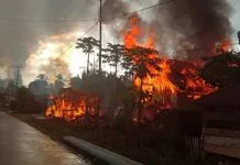 Pengungsi Akibat Kerusuhan di Buton Bertambah Jadi 1.062 Jiwa Pemuda Dua Desa di Buton Saling Serang, Puluhan Rumah Dibakar