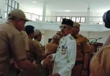Pemkot Baubau Warnai Hari Pertama Berkantor dengan Halalbihalal Pemkot Baubau Warnai Hari Pertama Berkantor dengan Halalbihalal