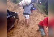 Menyerah dengan Medan Lokasi Banjir, Bupati Koltim Memilih Pulang Dampak Banjir, Aparat Polsek Uluiwoi Kekurangan Bahan Makanan
