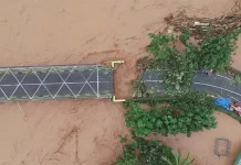 Jembatan Penghubung Sultra-Sulteng Amblas, Lima Kecamatan di Konut Terisolasi Jembatan Penghubung Sultra-Sulteng Amblas, Lima Kecamatan di Konut Terisolasi