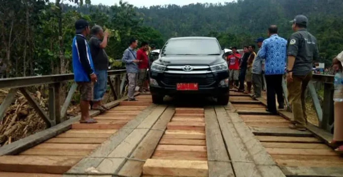 Sepekan Terputus Banjir, Jembatan Trans Sulawesi Kembali Berfungsi