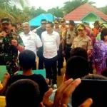 Ketika Panglima TNI dan Kapolri Disambut Senyum Anak-anak Korban Banjir Konut Kapolri Minta Pemerintah Telusur Akar Masalah Banjir di Konut
