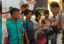 Kementan Ingin Petani di Sultra Kembangkan Tepung Kelapa Kementan Ingin Petani di Sultra Kembangkan Tepung Kelapa