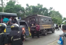 81 Terduga Pelaku Kerusuhan di Buton Ditangkap 81 Terduga Pelaku Kerusuhan di Buton Ditangkap