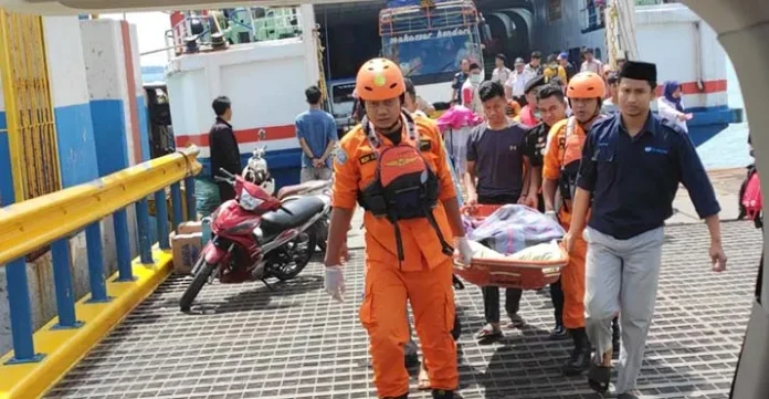 Penumpang Tewas di Atas Kapal Menuju Bajoe Sudah Diserahkan ke Keluarga