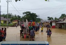 BPBD Konawe Evakuasi 135 KK Korban Banjir di Desa Dawi-dawi 45 KK Korban Banjir Mengungsi di Rujab Bupati Konawe