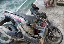 Pengendara Motor Tewas Usai Tabrakan dengan Mobil di Tikungan Kolut Pengendara Motor Tewas Usai Tabrakan dengan Mobil di Tikungan Kolut