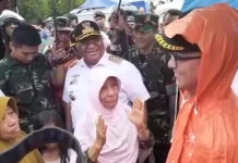 Di Hadapan Menteri, Warga Wanggu Minta Rumah Panggung dan Tolak Relokasi Di Hadapan Menteri, Warga Wanggu Minta Rumah Panggung dan Tolak Relokasi