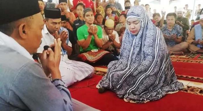 Seorang Istri Polisi di Baubau Masuk Islam