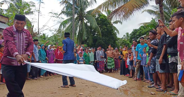 Diperam Hingga Digotong, Uniknya Tradisi Katoba Massal di Muna