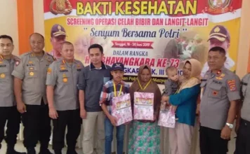 Senyum Merekah Para Pasien Bibir Sumbing Polda Sultra Senyum Merekah Para Pasien Bibir Sumbing Polda Sultra