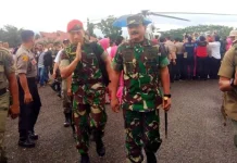 Panglima TNI: Kami Hadir di Konut Untuk Cek Penanganan Korban Banjir Panglima TNI: Kami Hadir di Konut Untuk Cek Penanganan Korban Banjir
