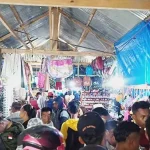 Warga Bombana Serbu Pasar Tadoha Mapacing Warga Bombana Serbu Pasar Tadoha Mapacing