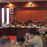 Banyak Aset Pemprov Sultra dan Pemkot Kendari Bermasalah Dihadapan KPK, Ali Mazi Curhat Hanya Dua IUP di Sultra yang CnC