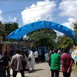 Pelayat Mulai Padati Kediaman Almarhumah Hj Yati Lukman Abunawas di Kendari Pelayat Mulai Padati Kediaman Almarhumah Hj Yati Lukman Abunawas di Kendari