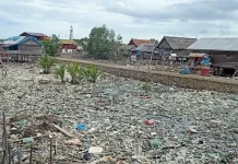 Warga Kabena Keluhkan Sampah yang Berserakan di Jalanan Warga Kabena Keluhkan Sampah yang Berserakan di Jalanan