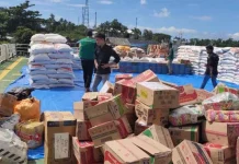 KN SAR Pacitan Basarnas Kendari Salurkan 80 Ton Bantuan ke Konut KN SAR Pacitan Basarnas Kendari Salurkan 80 Ton Bantuan ke Konut
