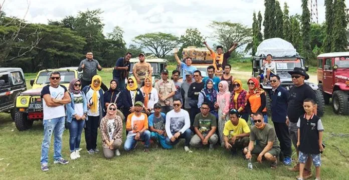 Perjalanan IKA Spendu Kendari dan IOF Salurkan Bantuan Pascabanjir