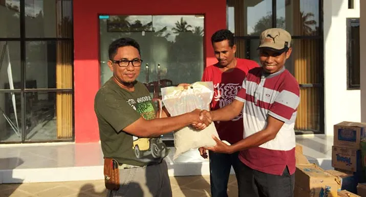 Perjalanan IKA Spendu Kendari dan IOF Salurkan Bantuan Pascabanjir 