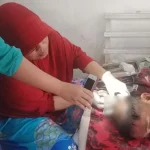 Terjatuh Saat Pasang Tenda Darurat, Warga Konut Terluka di Kepala Terjatuh Saat Pasang Tenda Darurat, Warga Konut Terluka di Kepala