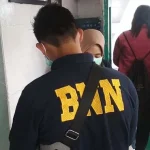 BNN Tes Urine 10 Kru Kapal di Pelabuhan Murhum Baubau BNN Tes Urine 10 Kru Kapal di Pelabuhan Murhum Baubau