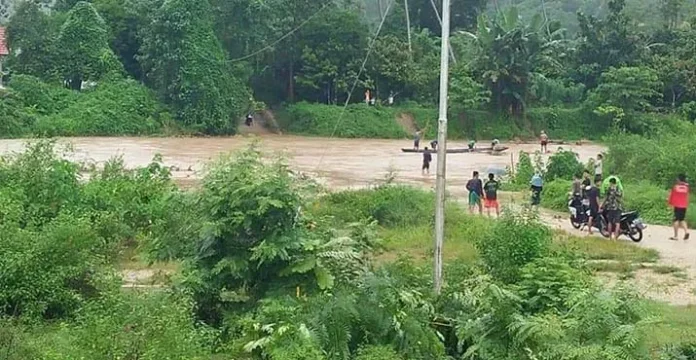 Lima Desa di Kecamatan Uluiwoi Koltim Terisolir, Warga Mengungsi ke Gunung