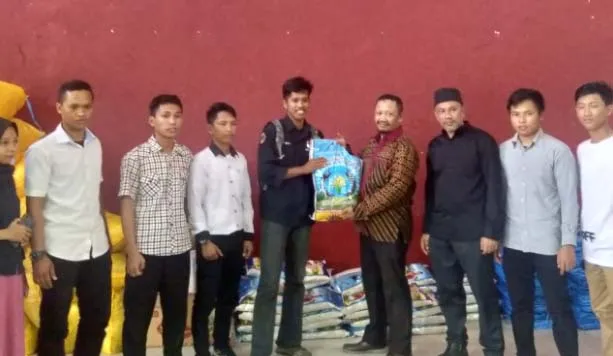 USN Bantu Korban Banjir di Koltim, Konawe dan Konut