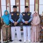 Berangkat Haji, Sulkarnain Dibekali Sambal Teri Tempe oleh Istrinya Berangkat Haji, Sulkarnain Dibekali Sambal Teri Tempe oleh Istrinya