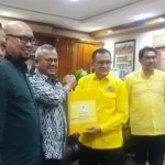Golkar Partai Pertama yang Serahkan LKHPN Caleg DPR Terpilih Golkar Partai Pertama yang Serahkan LKHPN Caleg DPR Terpilih
