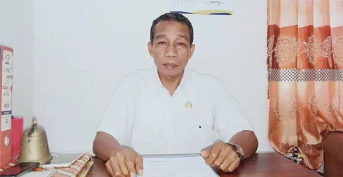 Kepala Dinas Pendidikan dan Kebudayaan (Dikbud) Bombana, Abdul Rauf Abidin