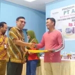ANTAM UBPN Sultra Salurkan Dana PK Semester Satu Sebesar Rp2,5 Miliar ANTAM UBPN Sultra Salurkan Dana Program Kemitran Semester Satu Sebesar Rp2,5 Miliar
