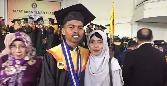 Wisudawan terbaik Universitas Halu Oleo (UHO), Ardot